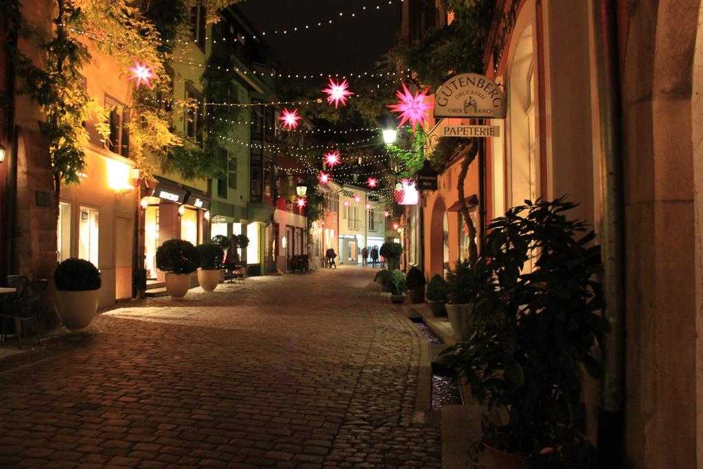 Kreuzblume Hotel & Restaurant Freiburg im Breisgau Exterior photo